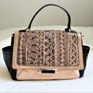 DVF Diane Von Furstenberg 440 Courier bag purse